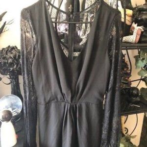 Black Forever 21 Lace Long Sleeve Short Romper Large
